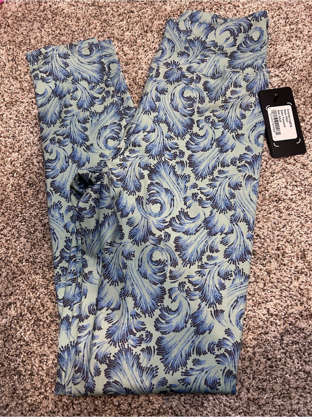 NWT NUX Everyday Leggings Size Small